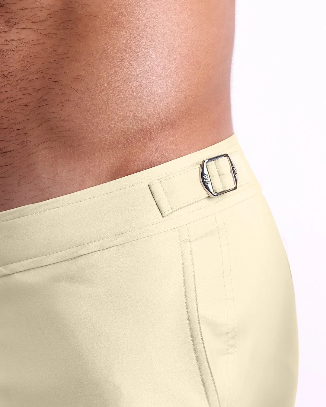 CREAM FIELDS - Tailored Shorts