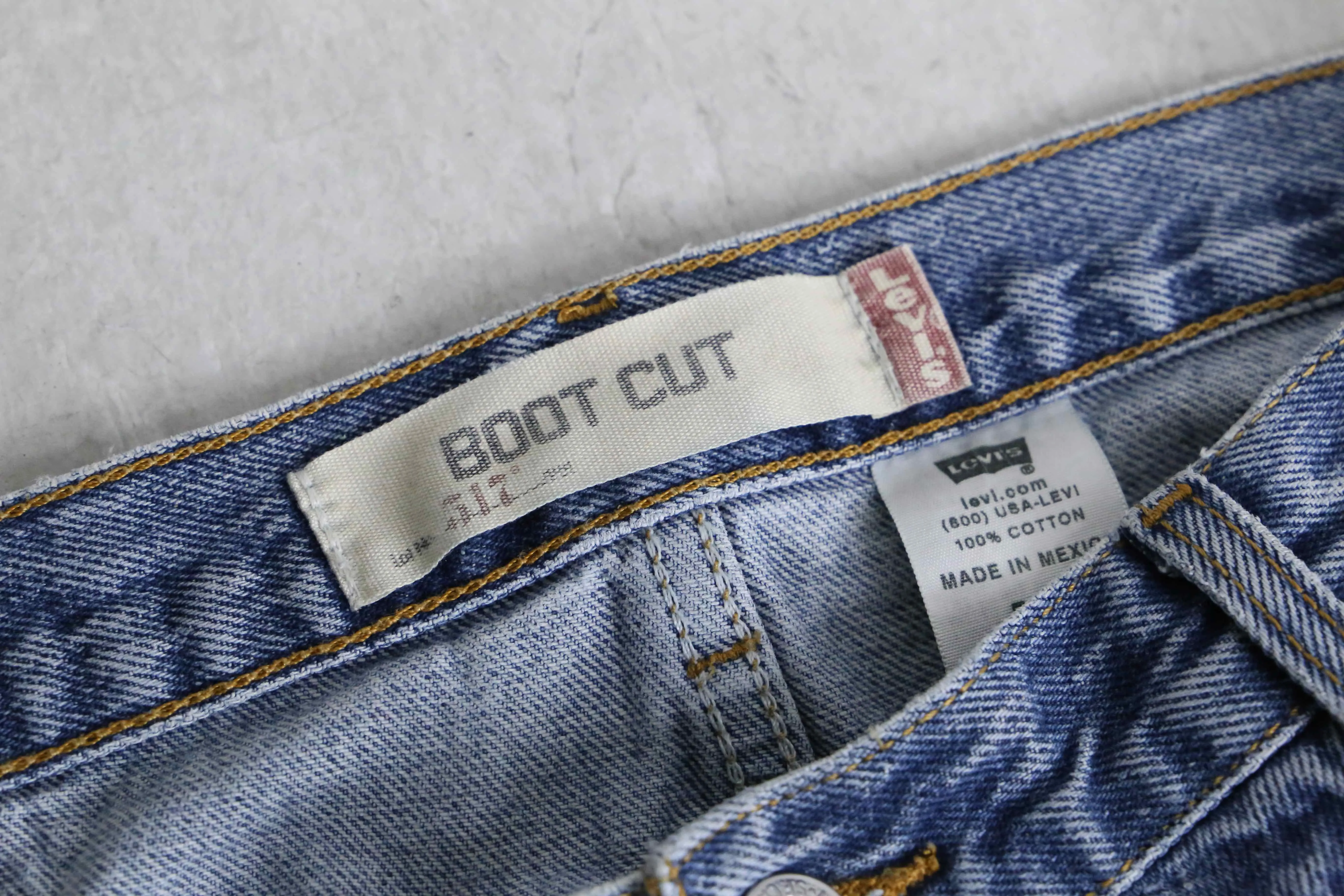 "Levi's 517" blue boots cut denim
