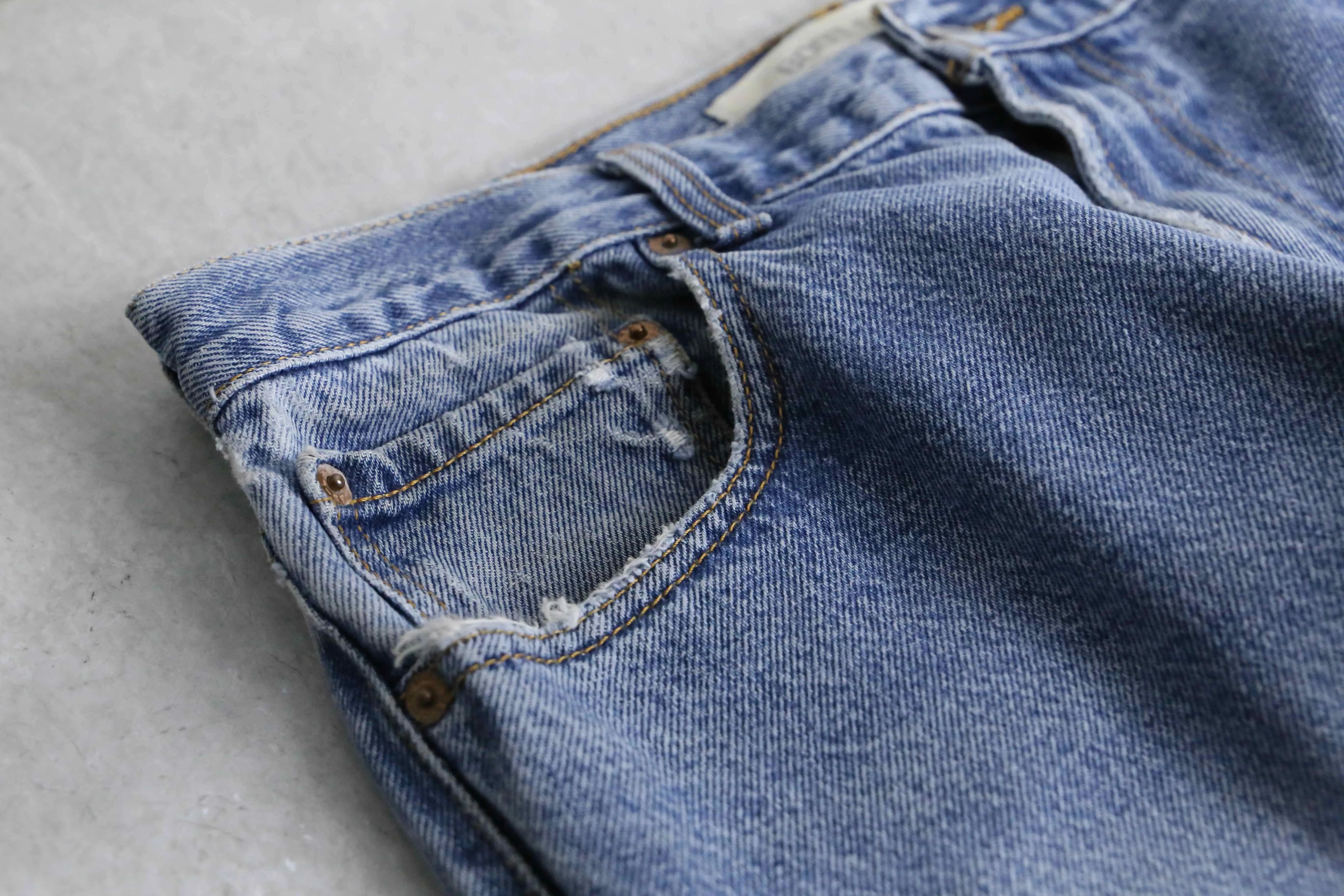 "Levi's 517" blue boots cut denim
