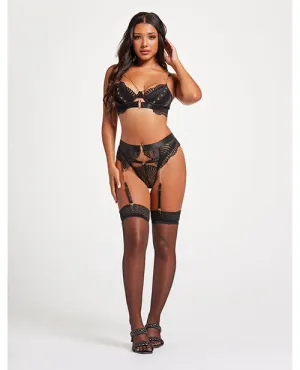 Scalloped Lace Set With Gold Chain
