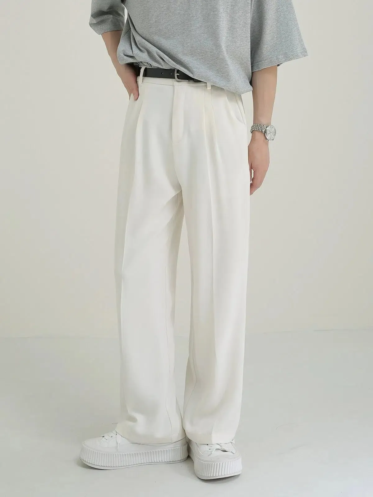 Zhou Pleated Seam Lines Trousers